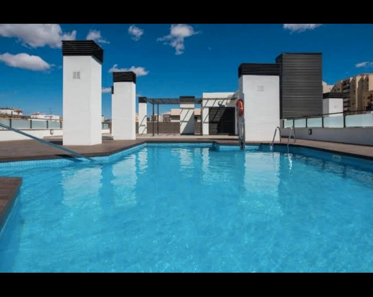 Piscina de Pis en venda en Málaga Capital amb Aire condicionat, Calefacció i Moblat