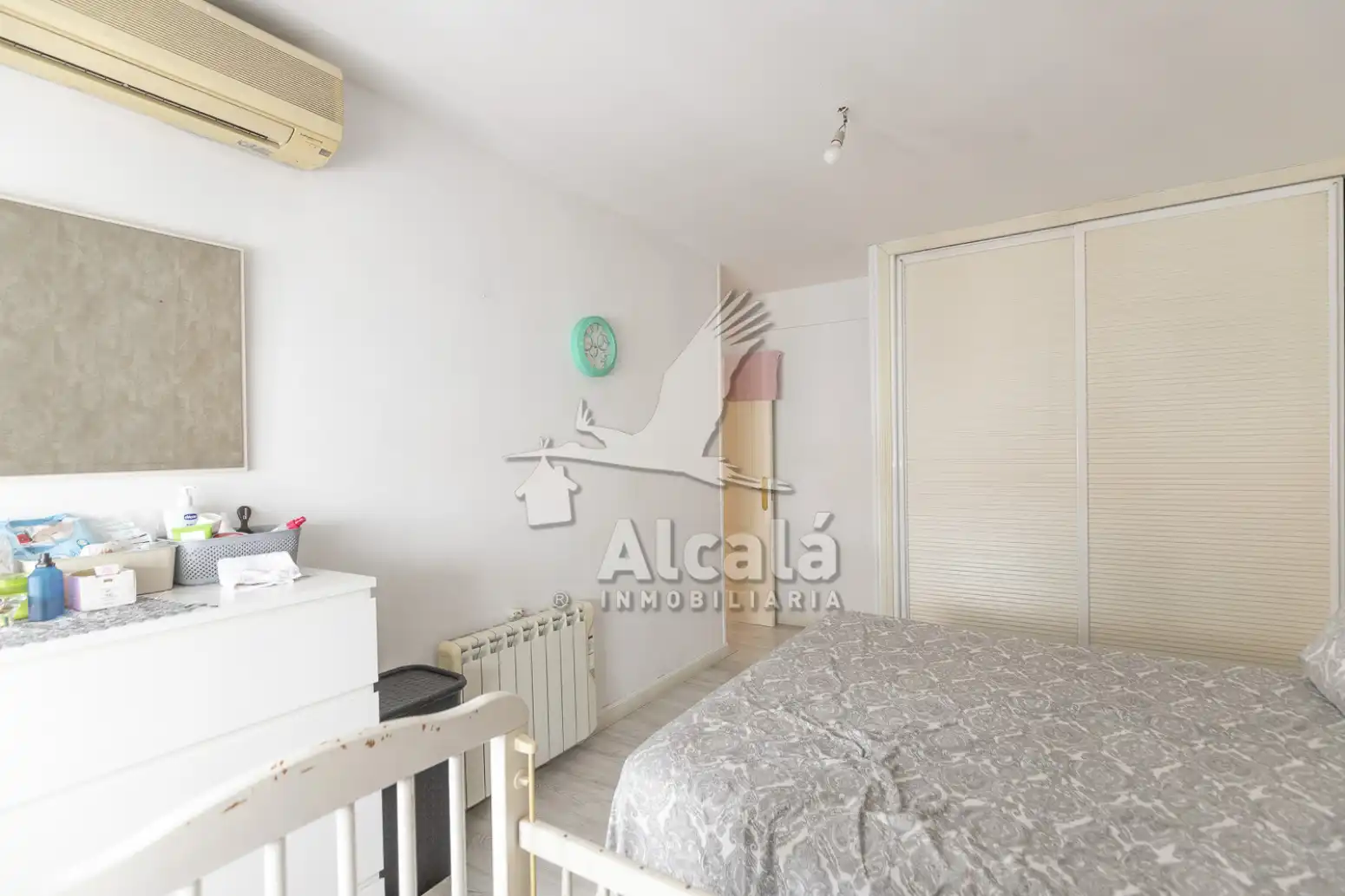 Habitación de Piso en venta en Madrid con Calefacción y Terraza