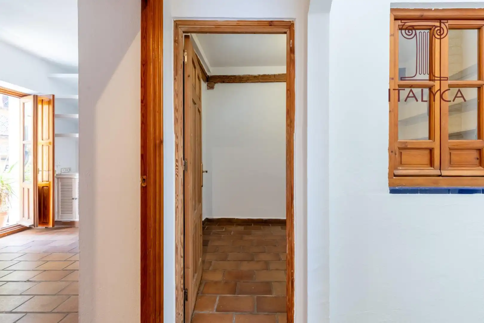 Attic for sale in Sevilla  with Air Conditioner, Heating and Terrace