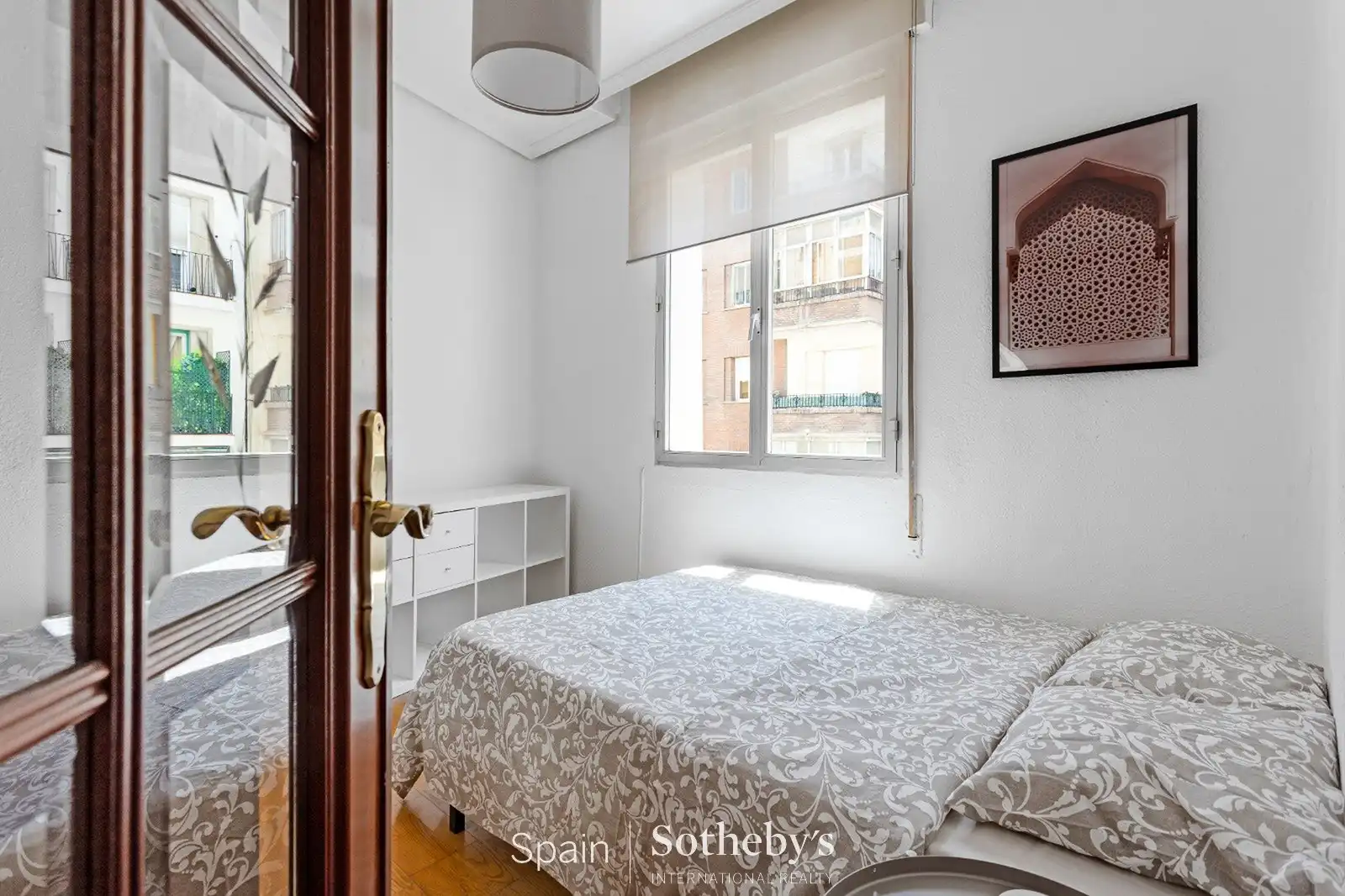 Bedroom of Apartments for sale in Madrid  with Air Conditioner and Heating