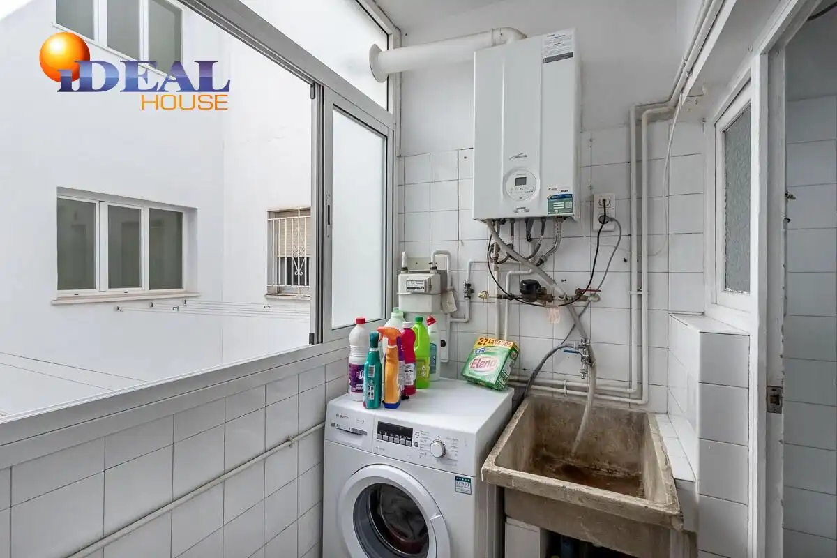 Flat with terrace for sale in Beiro, imagen 12