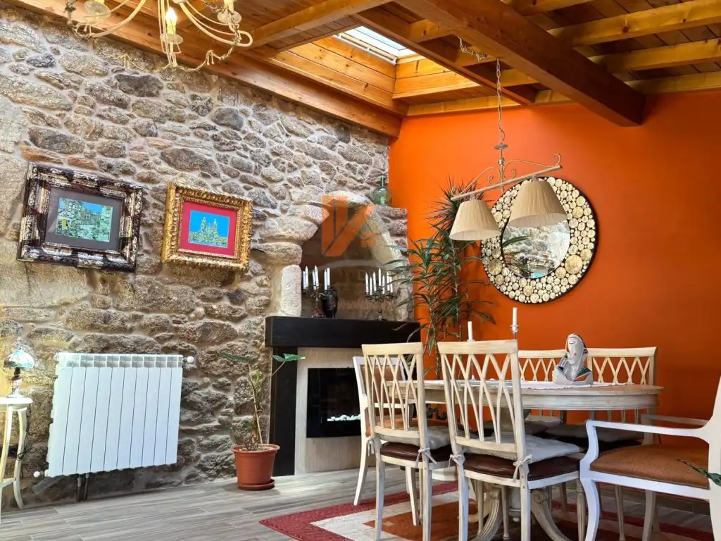 Comedor de Casa o chalet en venta en A Estrada  con Jardín privado, Horno y Balcón