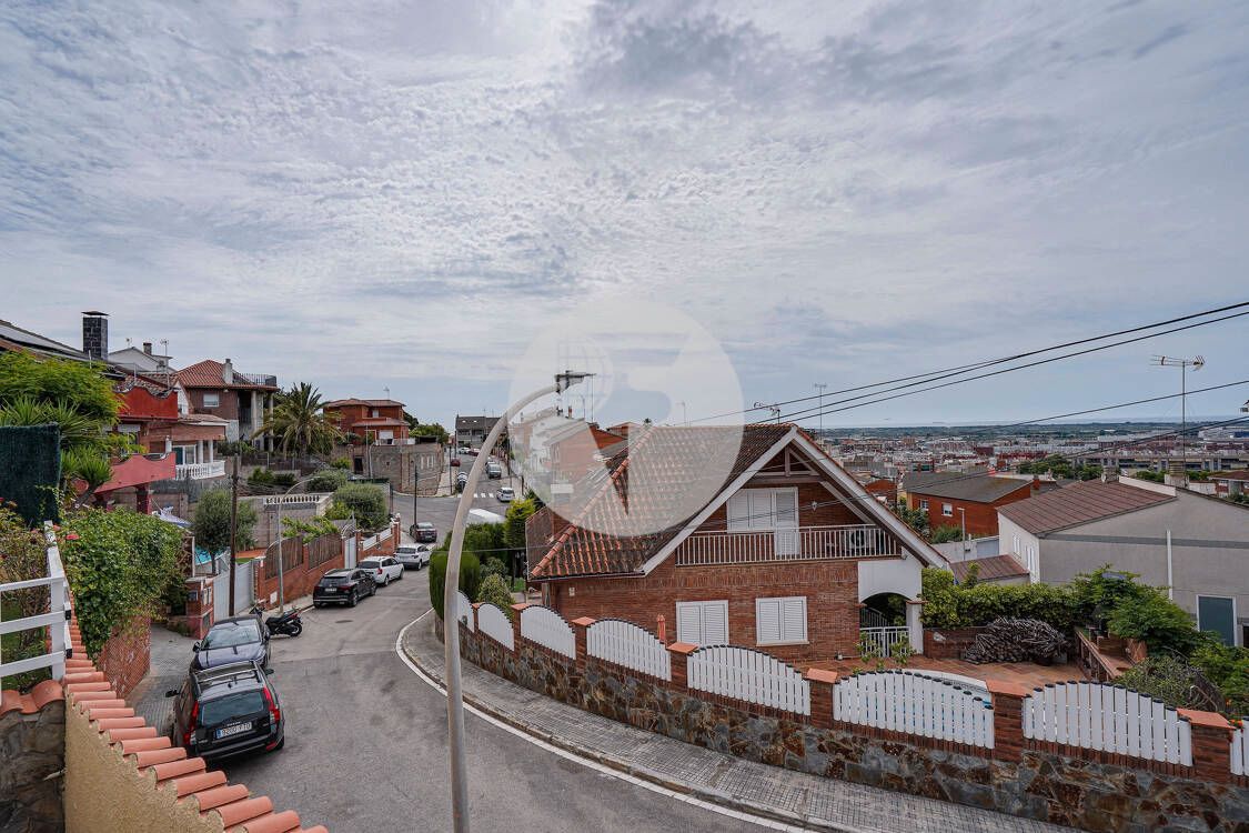 Vista exterior de Casa o chalet en venta en Viladecans con Aire acondicionado, Calefacción y Terraza