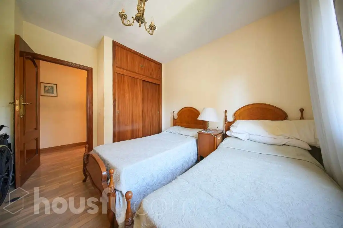 Habitación de Piso en venta en Madrid con Aire acondicionado, Calefacción y Jardín privado