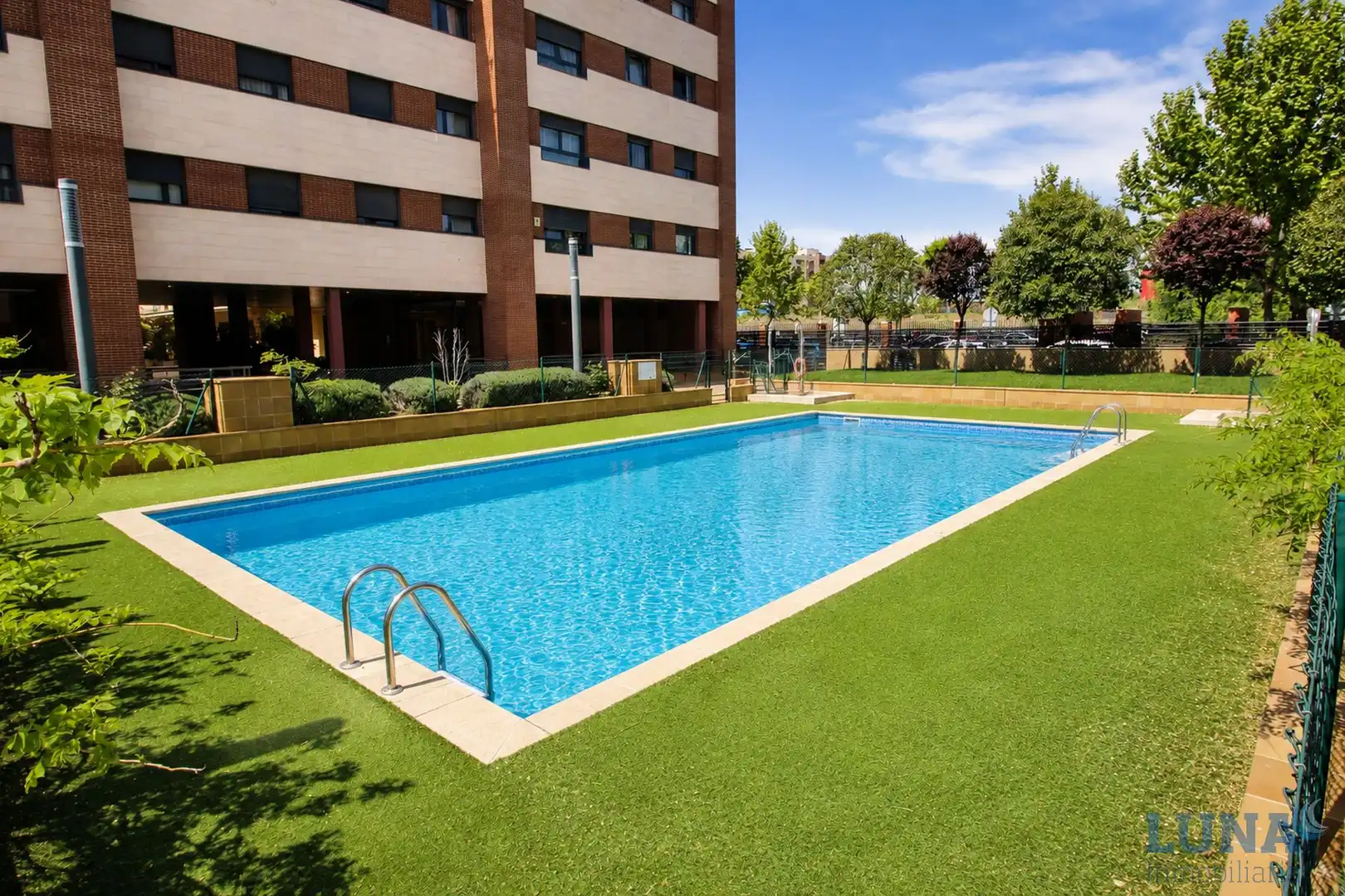 Piscina de Piso en venta en Getafe con Aire acondicionado, Calefacción y Trastero