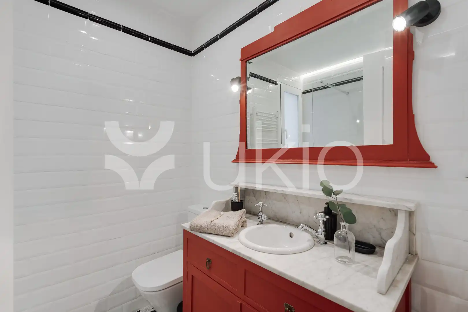 Baño de Apartamento de alquiler en Madrid con Aire acondicionado, Calefacción y Terraza