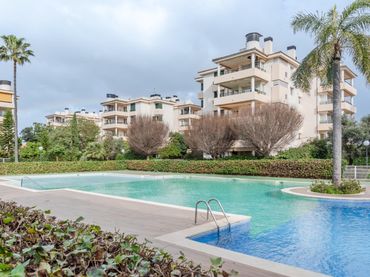 Bajo con piscina en venta en Platja de Palma