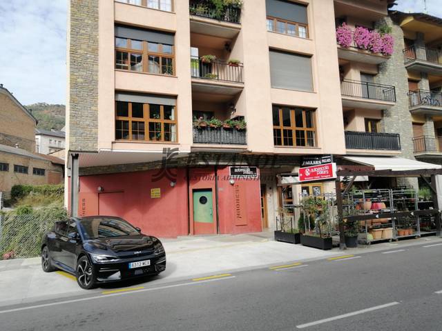 Local comercial en Venta en Sort