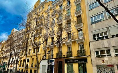 Exterior view of Flat for sale in  Madrid Capital  with Air Conditioner, Heating and Furnished