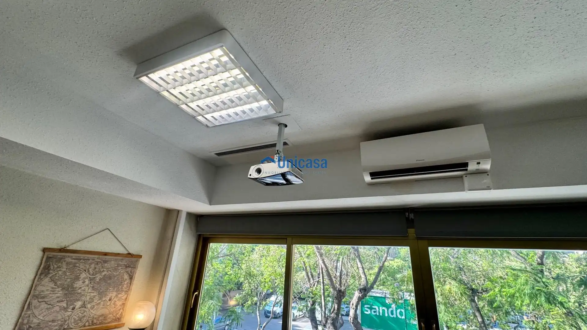 Büro zur Miete in Málaga mit Klimaanlage, Heizung und Möbliert