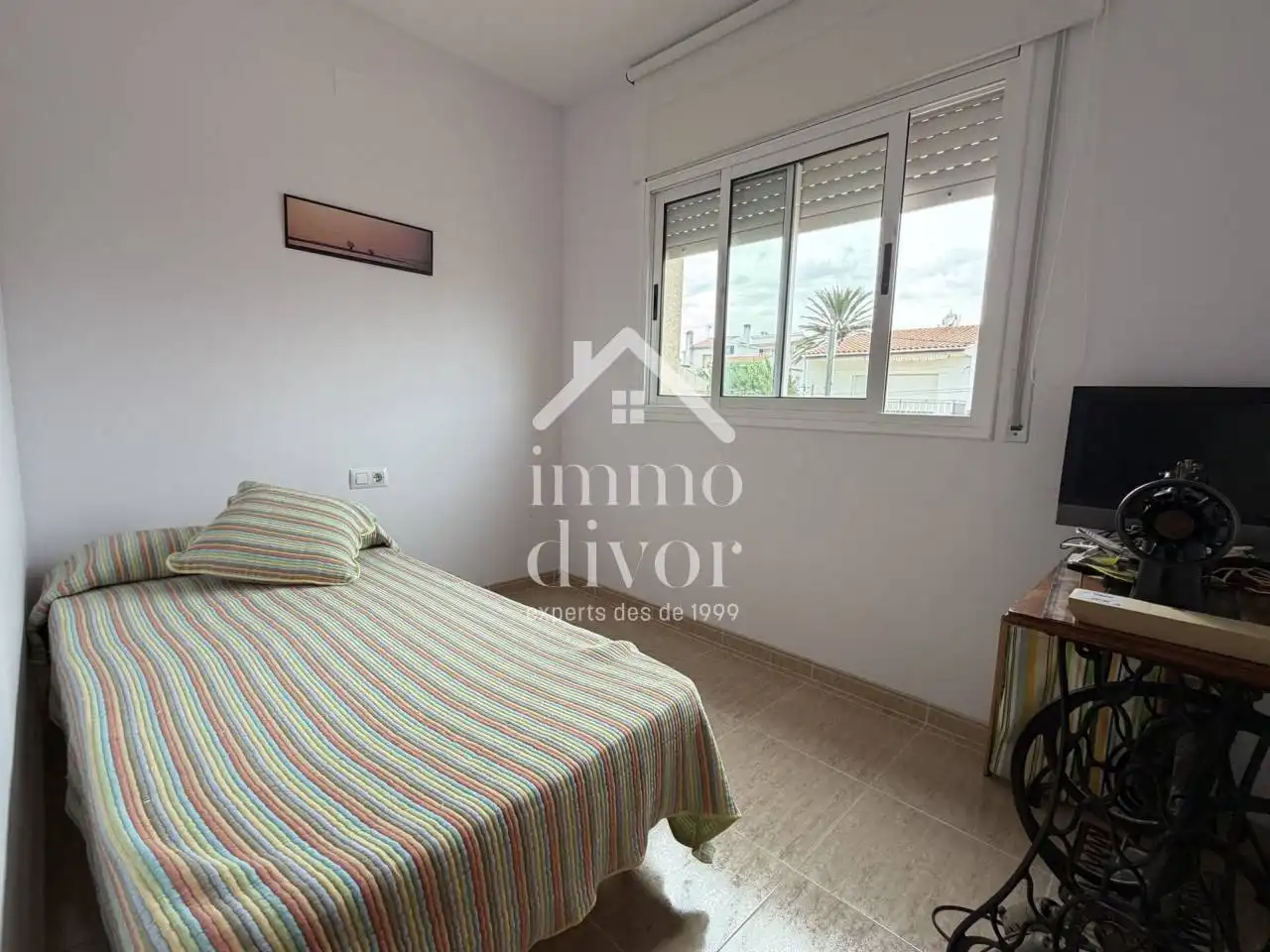 Casa aparellada amb jardí en venda a Calle Barcelona, imagen 21