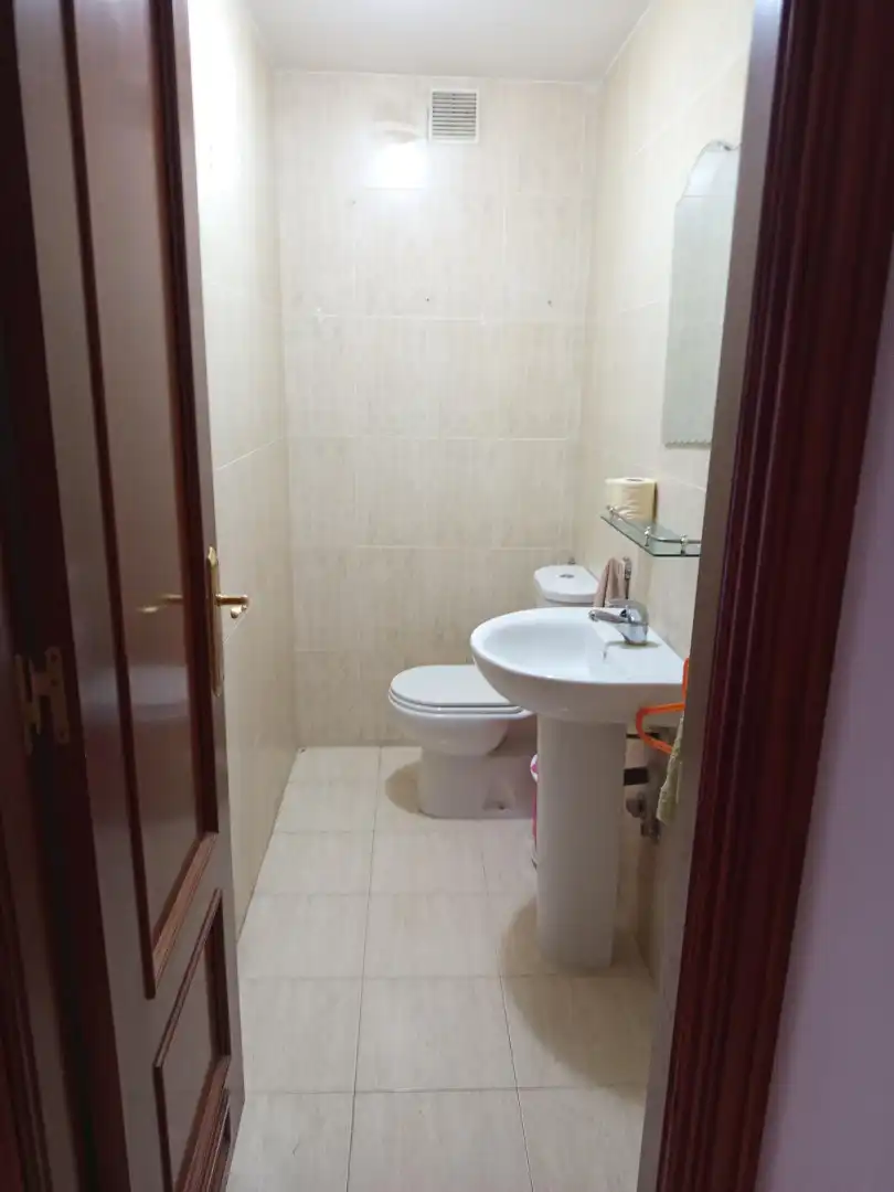 Baño de Casa adosada en venta en Jaén con Calefacción y Terraza