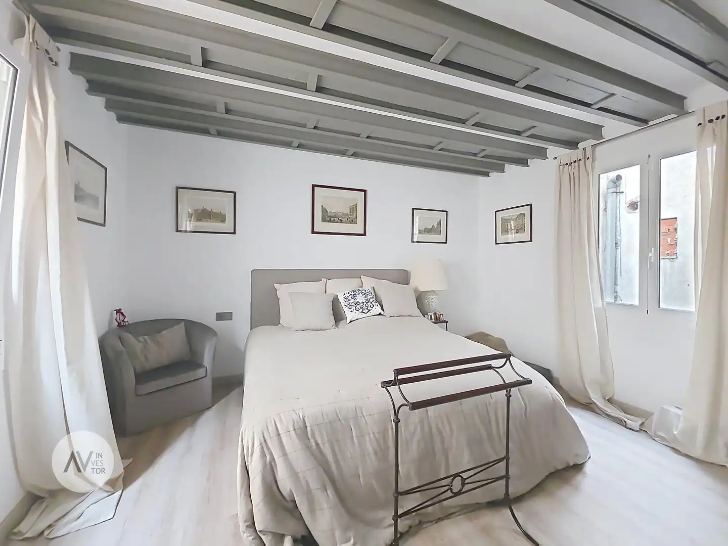 Habitación de Ático en venta en Barcelona con Aire acondicionado, Calefacción y Amueblado