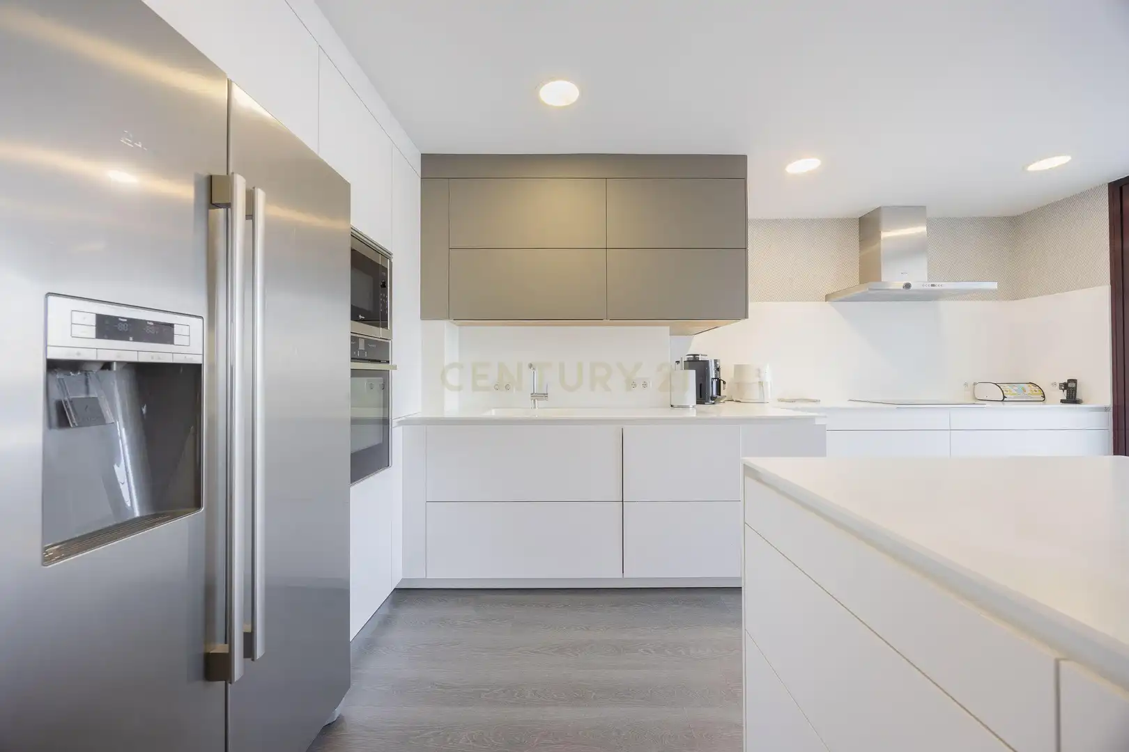 Cocina de Apartamento en venta en Madrid con Piscina