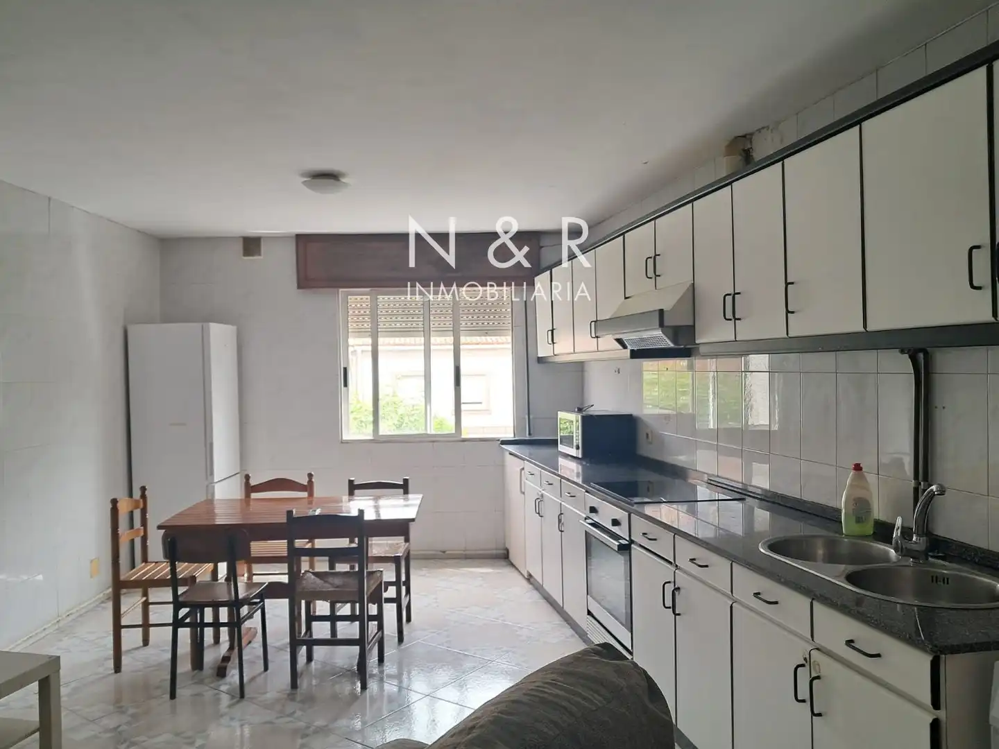 Kitchen of Flat for rent in Santiago de Compostela   with Heating and Furnished
