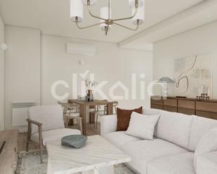 Living room of Flat for sale in  Madrid Capital  with Air Conditioner, Heating and Terrace