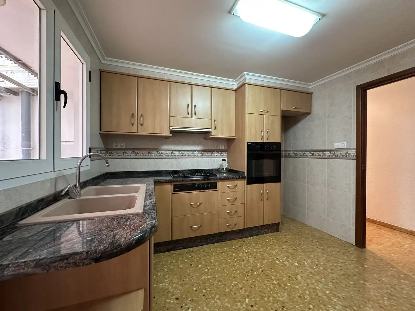 Cocina de Piso en venta en Ontinyent con Calefacción, Terraza y Trastero