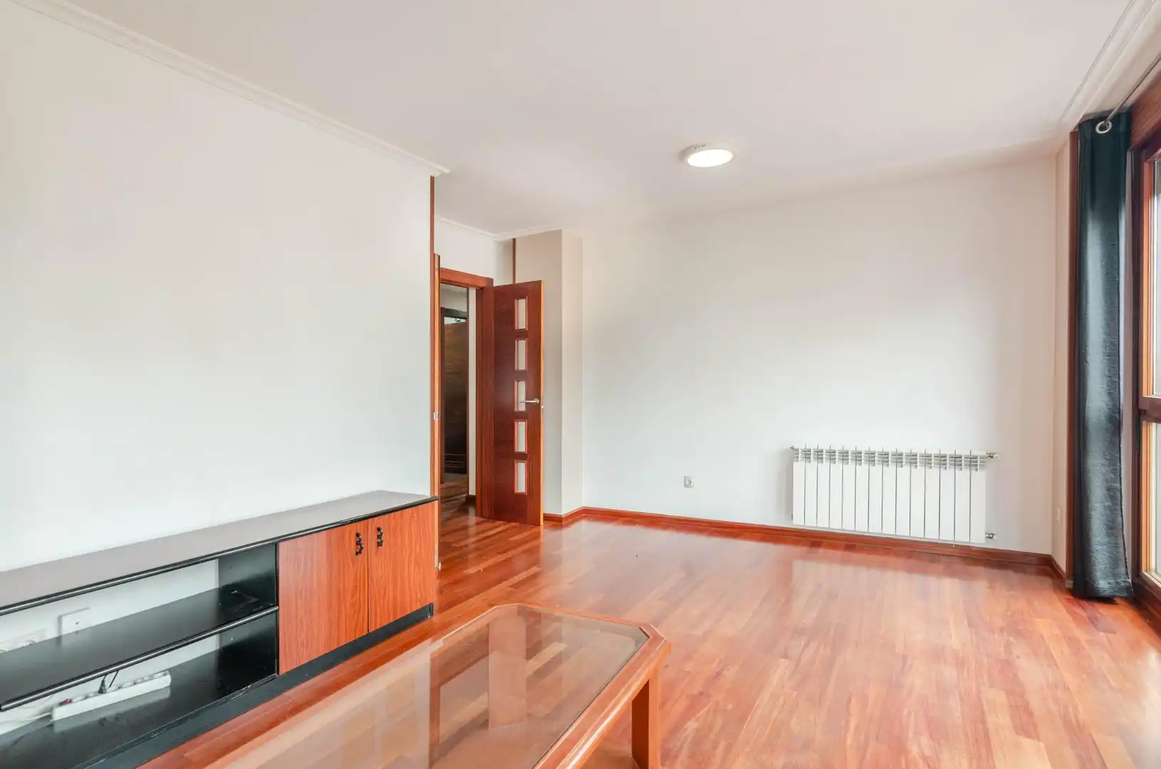 Flat with terrace for sale in Calle MANOLO QUIROS 2, imagen 7