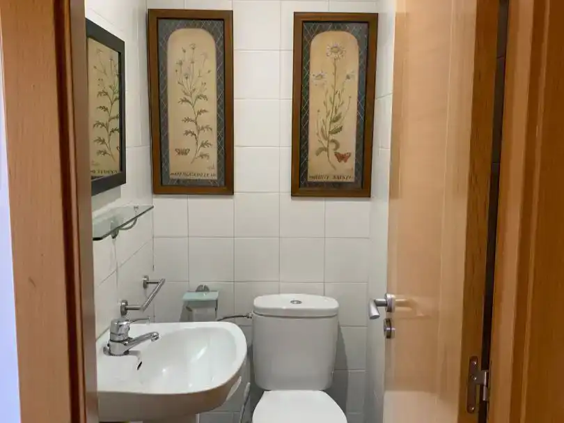 Baño de Casa o chalet de alquiler en Badajoz con Aire acondicionado, Jardín privado y Trastero