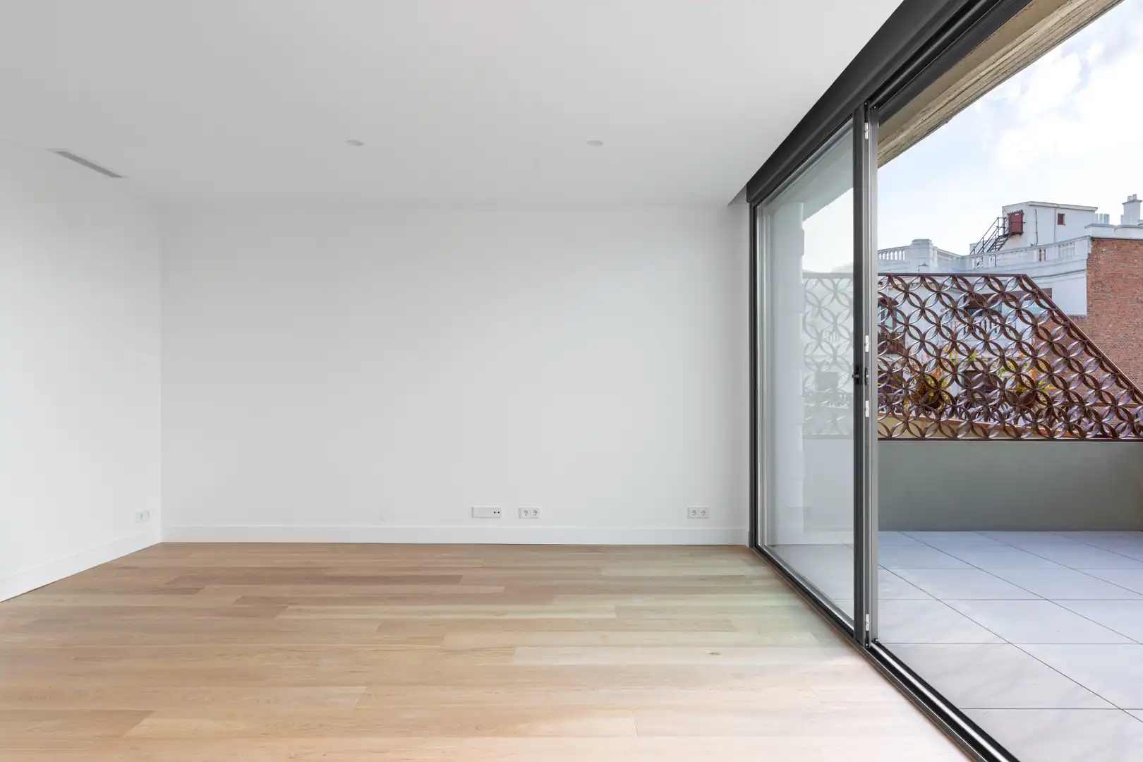 Bedroom of Attic for rent in Madrid  with Air Conditioner, Heating and Storage room