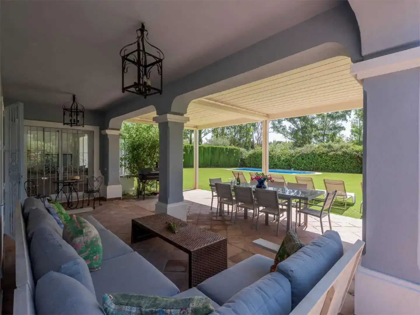 Terrasse von Wohnung zur Miete in Estepona mit Klimaanlage, Schwimmbad und Balkon