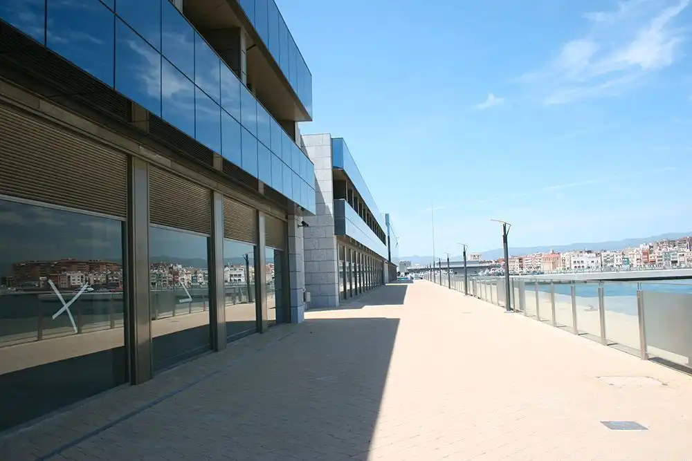 Vista exterior de Oficina de lloguer en Tarragona amb Aire condicionat i Calefacció