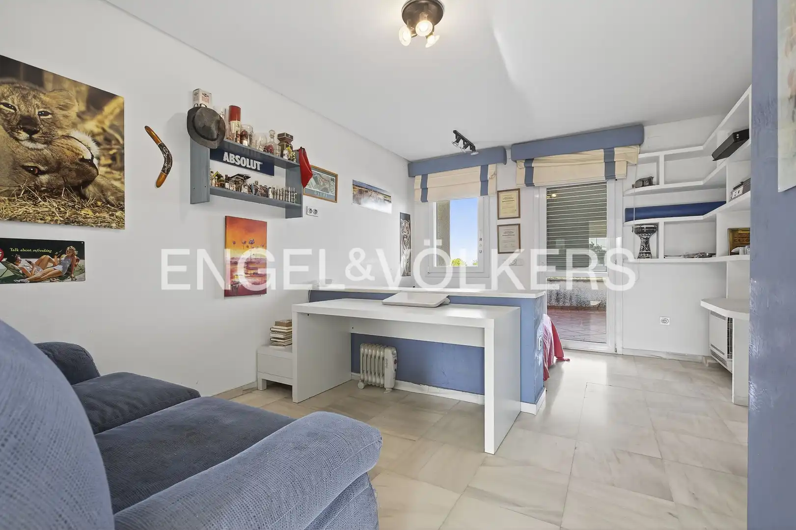 Exterior view of Houses for sale in Dos Hermanas  with Air Conditioner, Heating and Private garden