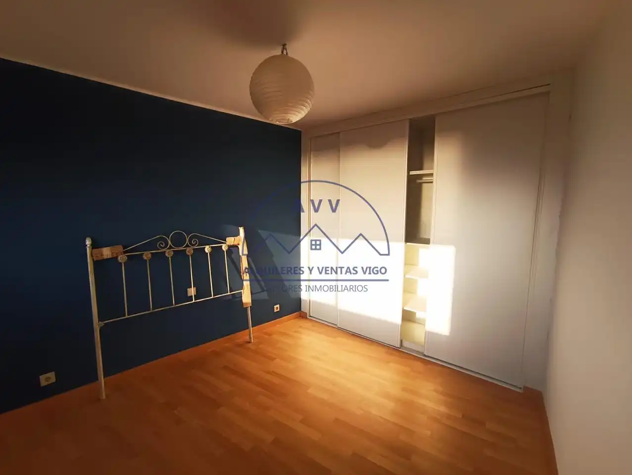 Flat for rent in Torrecedeira, Berbés - Peritos