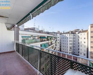 Bedroom of Flat for sale in  Granada Capital  with Air Conditioner, Terrace and Balcony