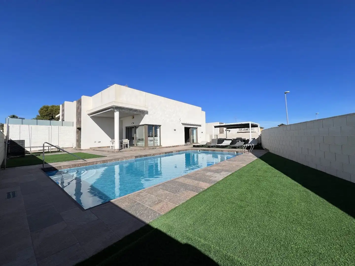 Piscina de Casa o chalet en venta en Orihuela con Jardín privado, Terraza y Piscina