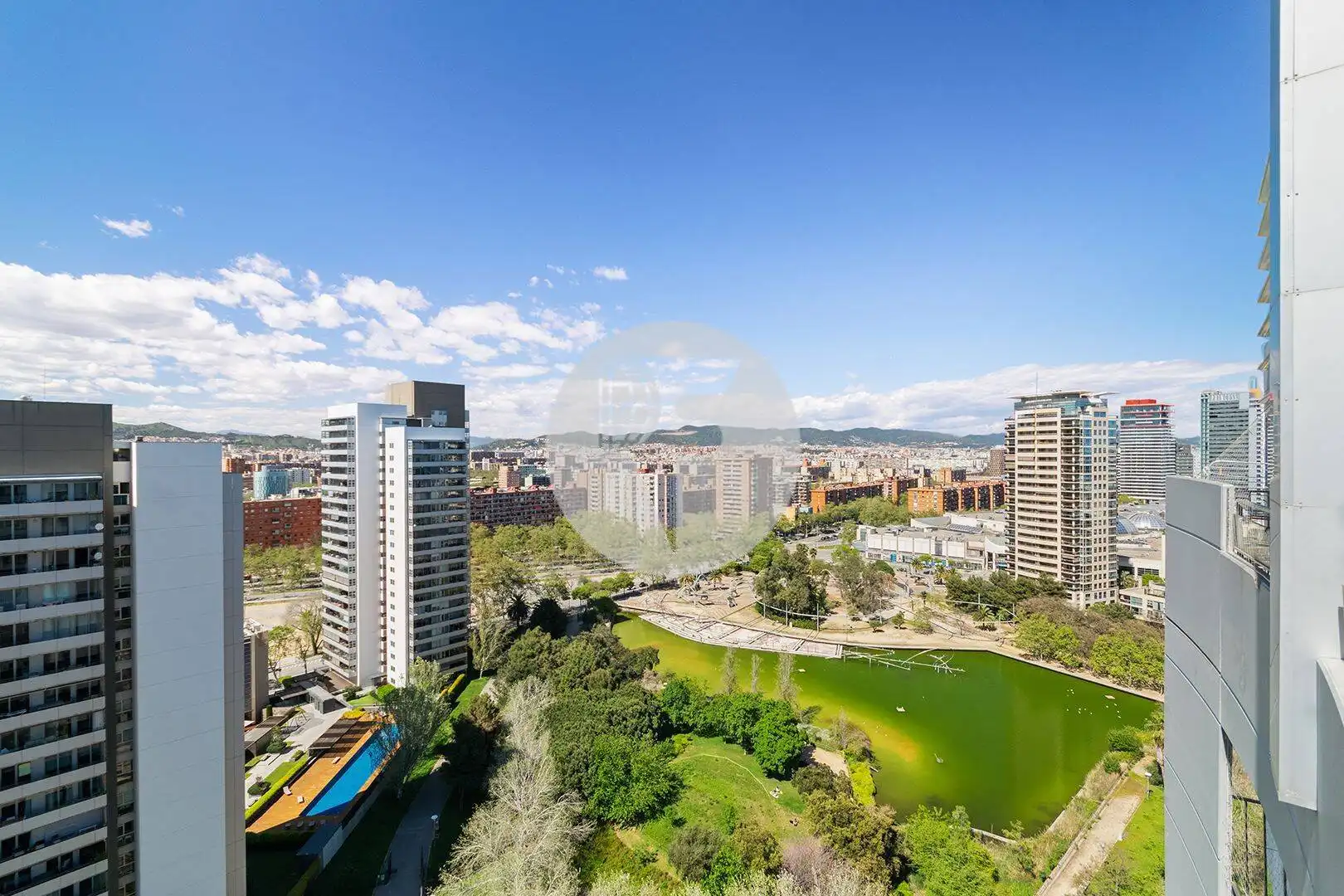 Vista exterior de Dúplex en venta en Barcelona con Aire acondicionado, Calefacción y Terraza