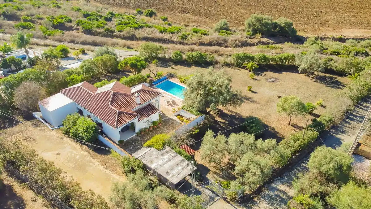 Casa o xalet en venda en Almogía amb Aire condicionat, Jardí privat i Terrassa