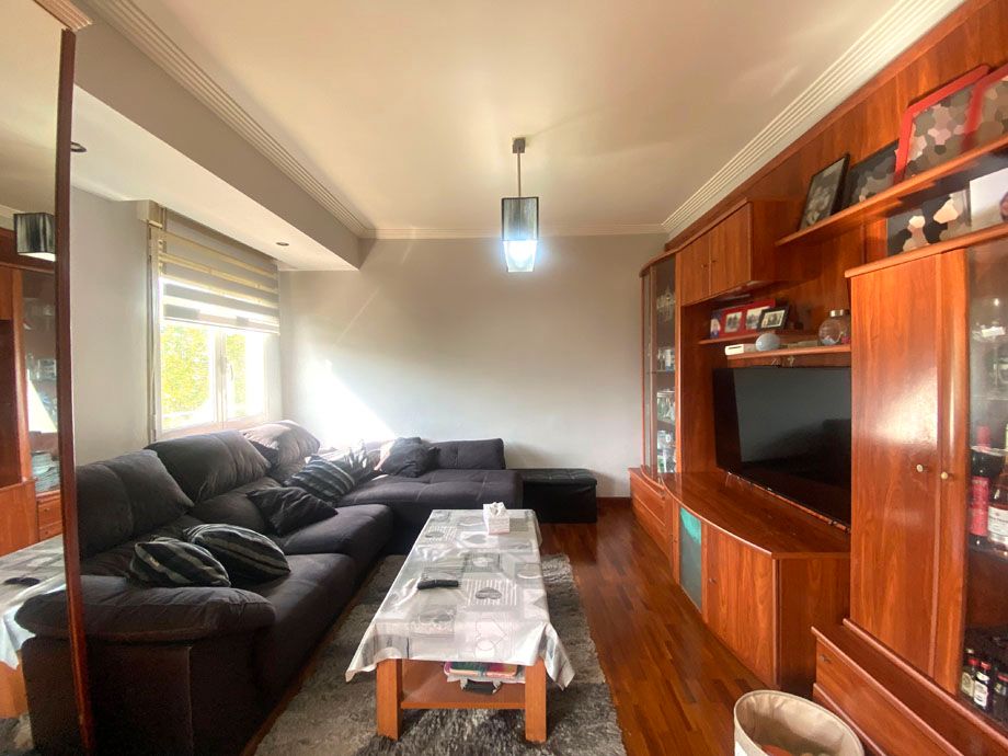 Sala d'estar de Pis en venda en Vitoria - Gasteiz amb Calefacció, Terrassa i Traster