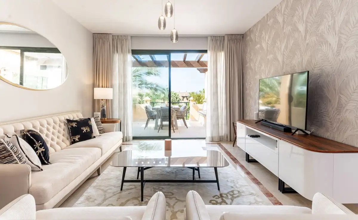 Piso con piscina en venta en Estepona - Estepona,Atalaya,Calle Nueva Atalaya, imagen 3