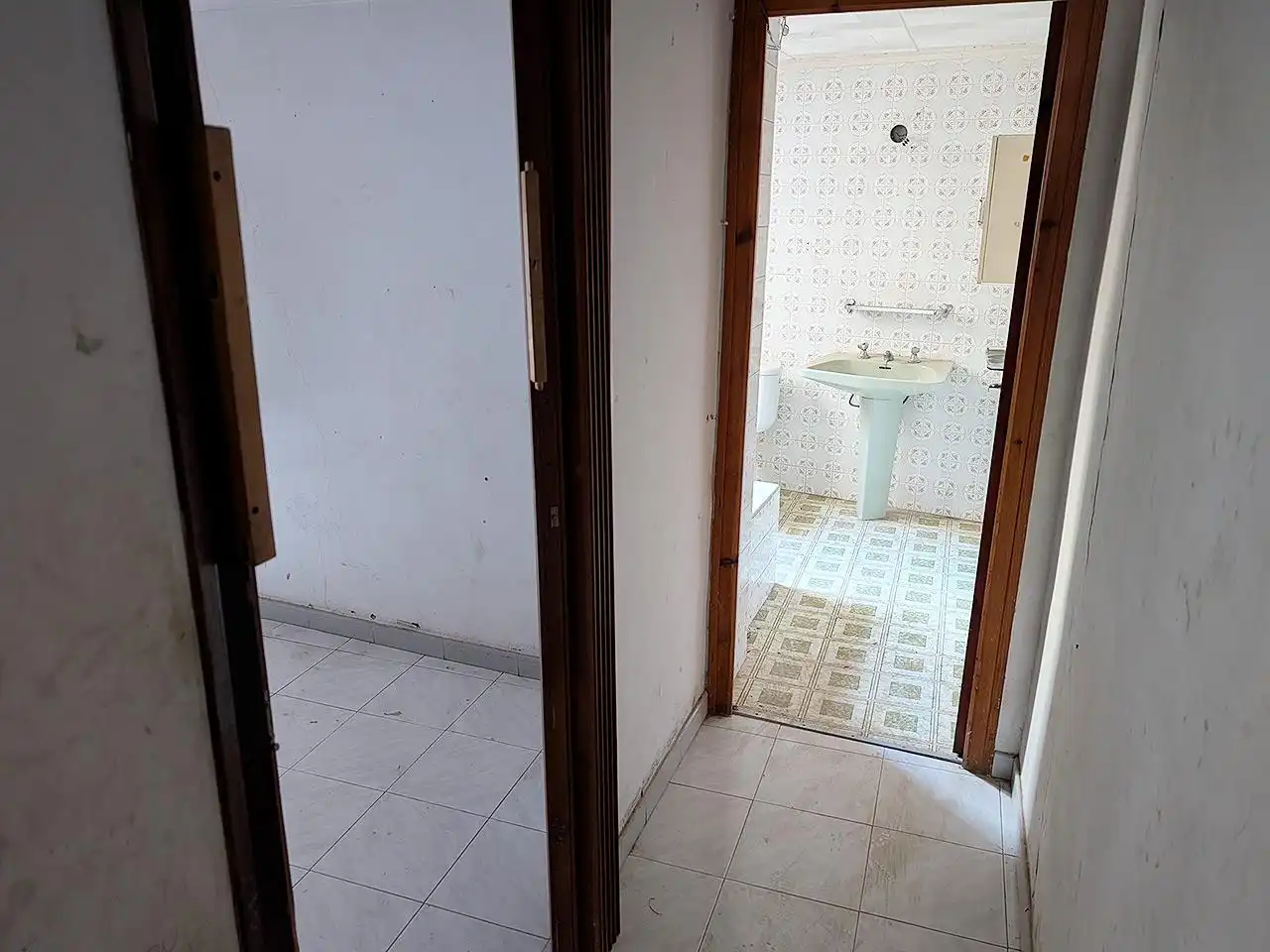 Bathroom of Houses for sale in Alcanar  with Terrace, Storage room and Balcony