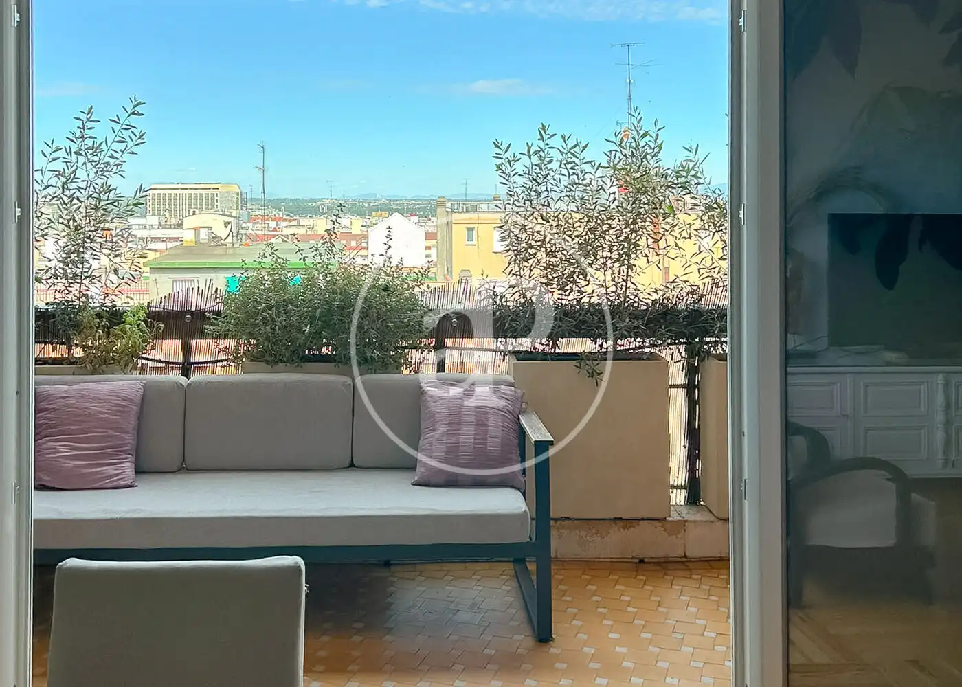 Piso con terraza en venta en Pl. del Conde del Valle de Súchil, imagen 2