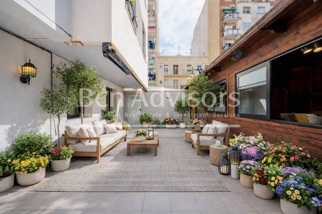 Piso en Venta en Carrer de Sardenya en El Parc i la Llacuna del Poblenou