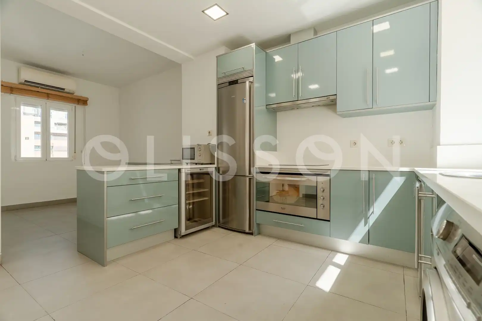 Kitchen of Attic for rent in Madrid  with Air Conditioner, Terrace and Storage room