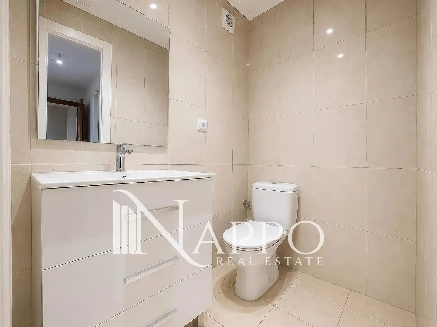 Baño de Piso en venta en  Palma de Mallorca con Aire acondicionado, Calefacción y Terraza