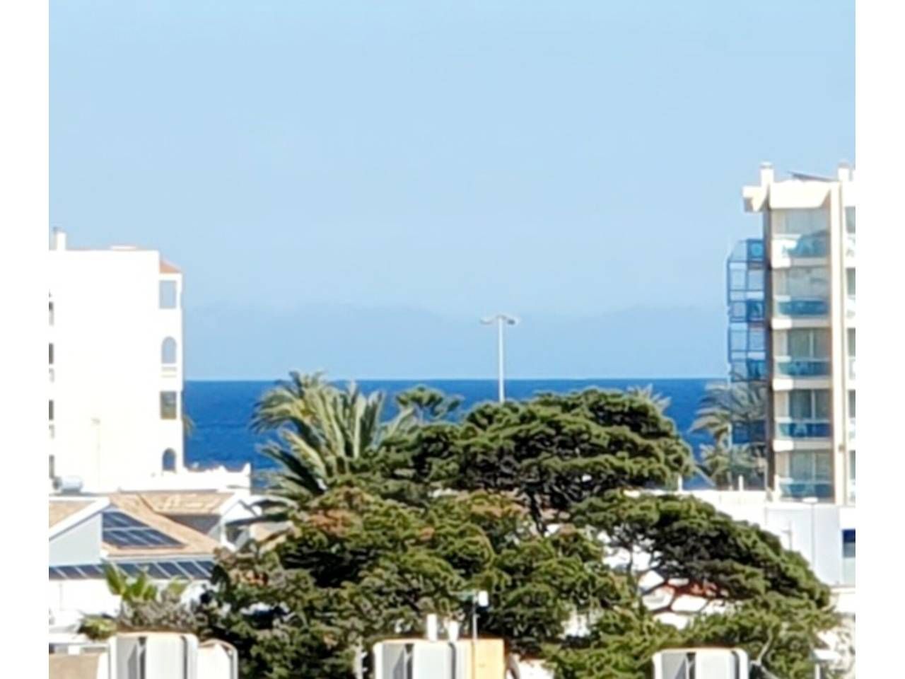 Vista exterior de Estudi en venda en Roquetas de Mar amb Aire condicionat, Calefacció i Terrassa