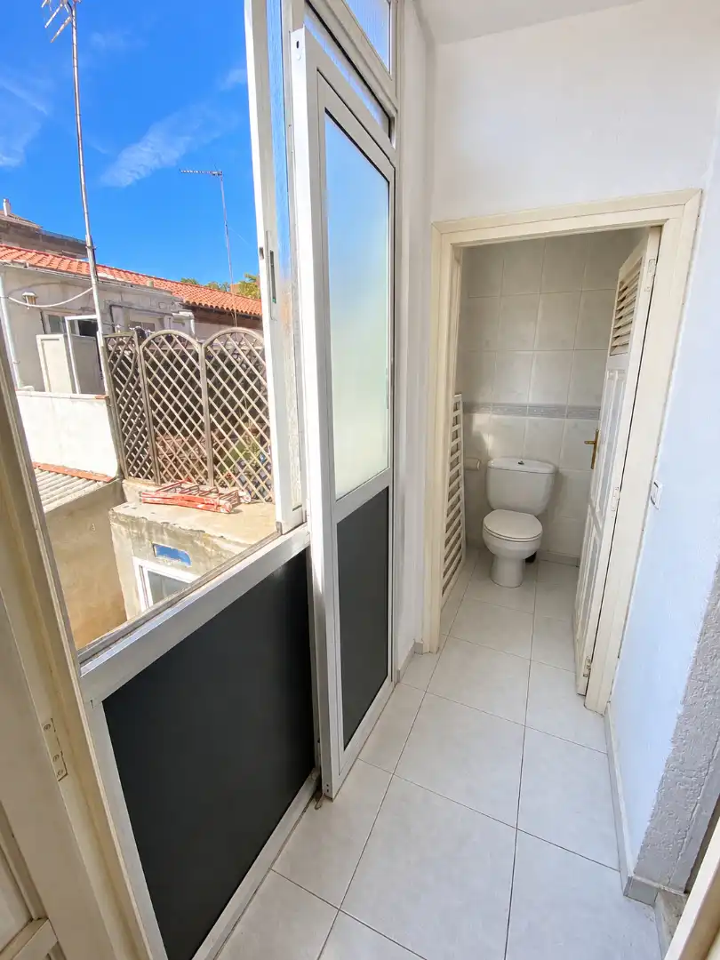 Baño de Casa adosada en venta en Nou Barris