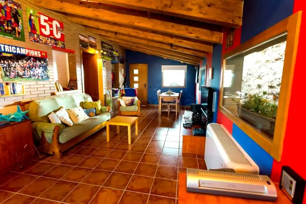 Sala de estar de Casa o chalet en venta en Olost con Jardín privado, Terraza y Piscina