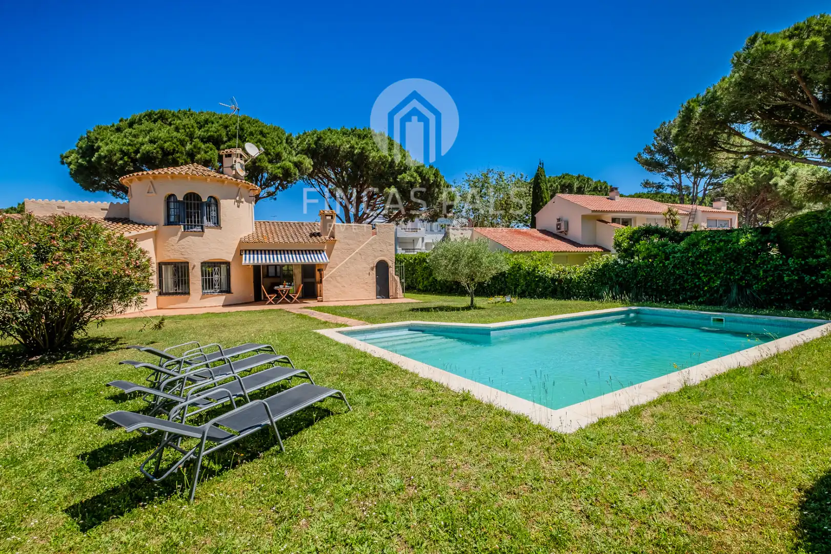 Vista exterior de Casa o chalet en venta en Pals con Calefacción, Jardín privado y Piscina