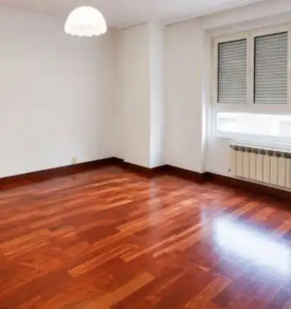 Flat for sale in Sevilla  with Air Conditioner