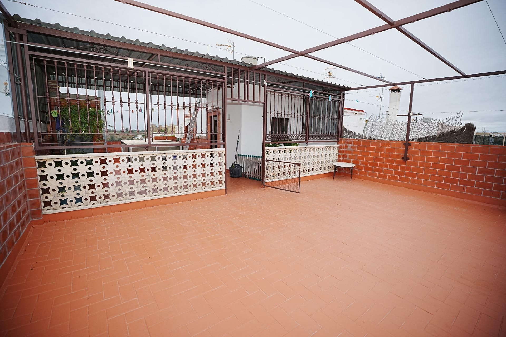 Terrassa de Casa adosada en venda en Alcalá de Guadaira amb Aire condicionat i Traster
