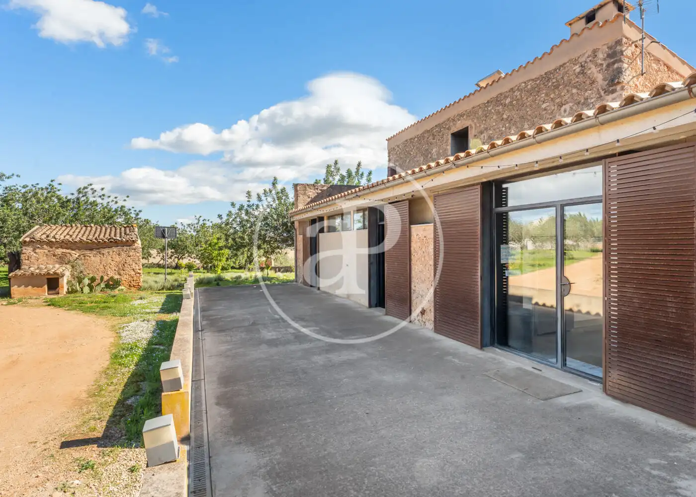 Vista exterior de Casa o xalet en venda en  Palma de Mallorca amb Aire condicionat, Calefacció i Jardí privat
