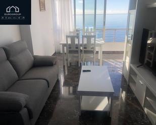 Sala d'estar de Apartament de lloguer en Benidorm amb Calefacció, Jardí privat i Parquet