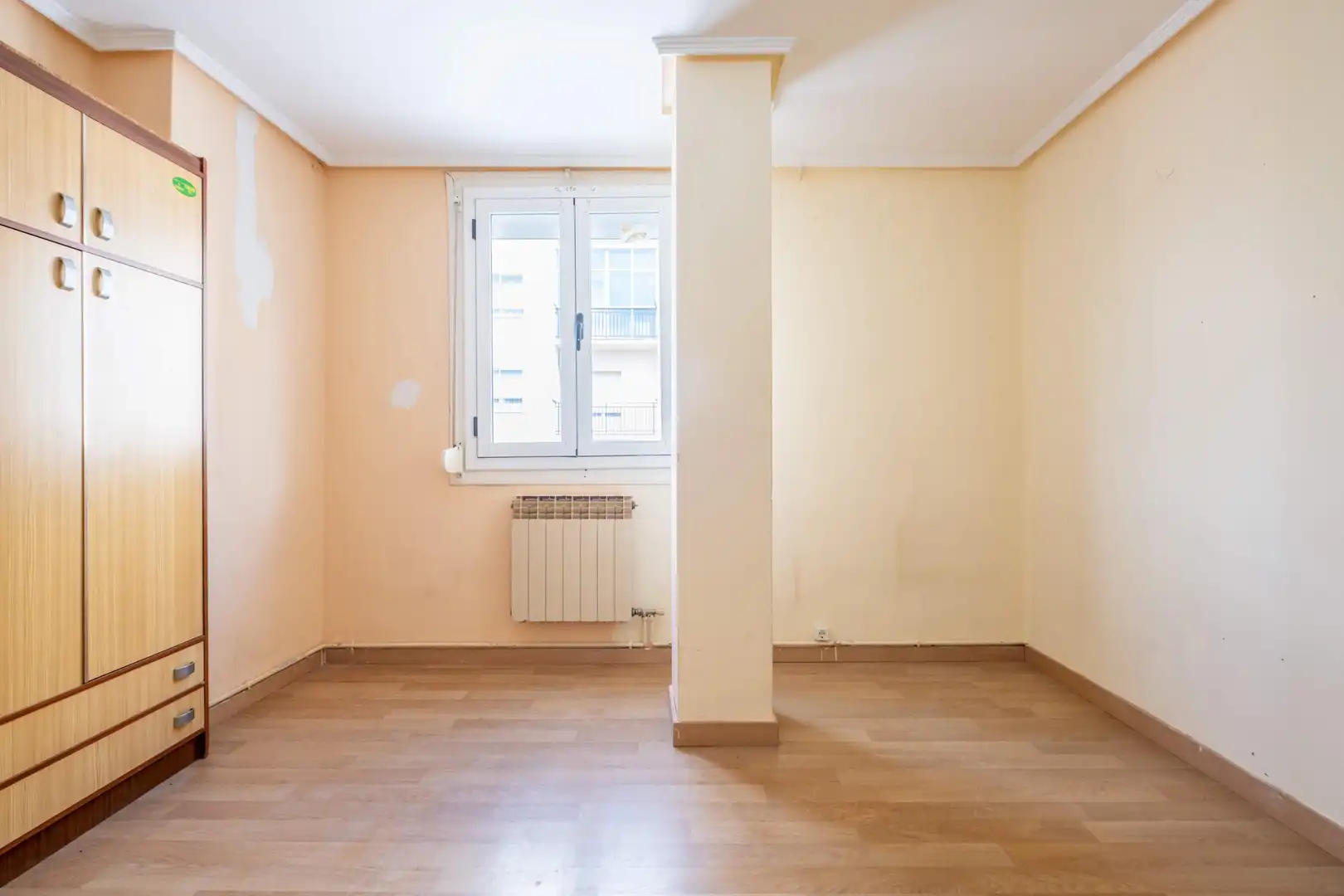 Habitación de Piso en venta en Zaragoza con Calefacción y Parquet