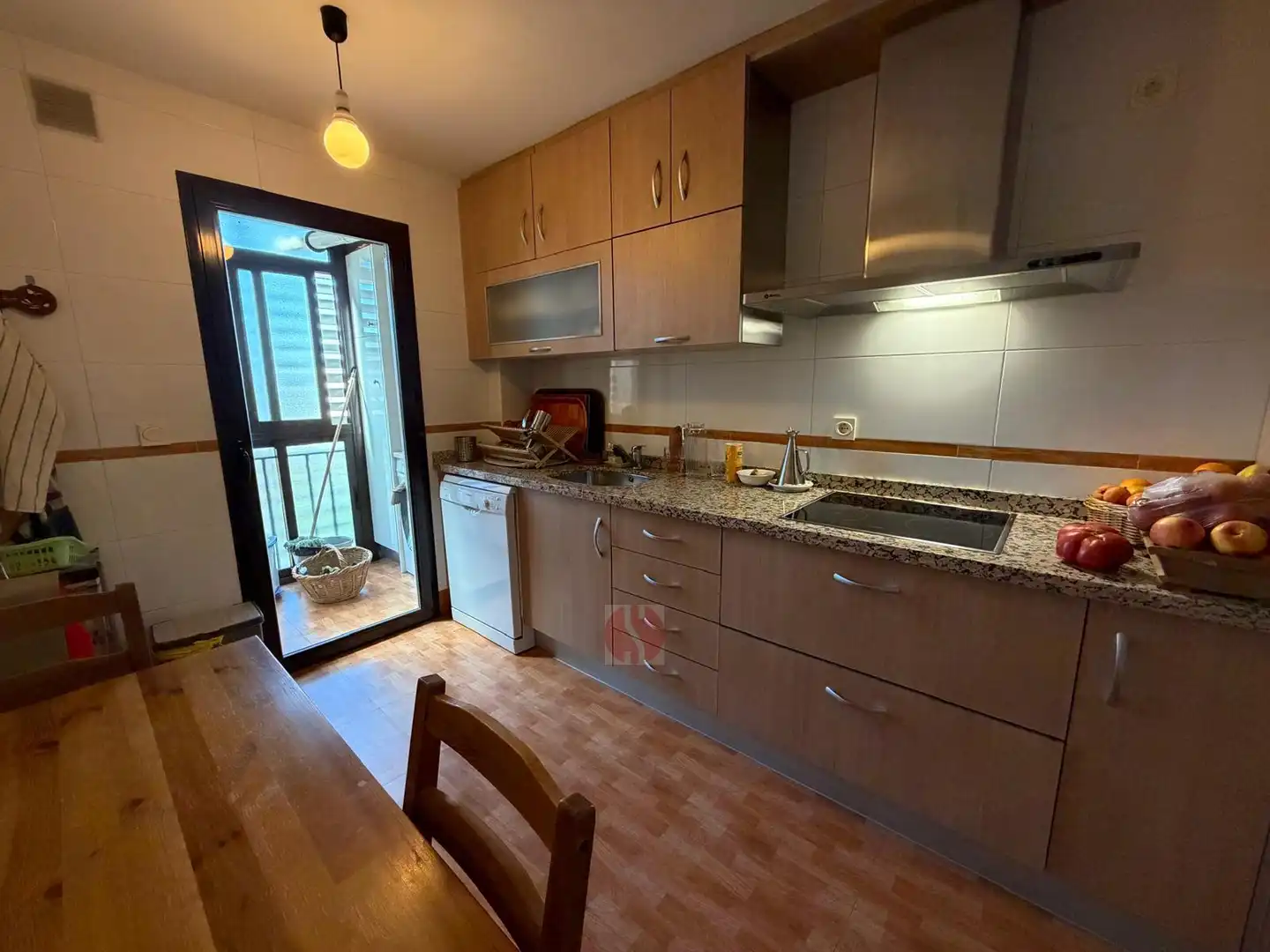 Cocina de Ático en venta en Granada con Calefacción, Parquet y Terraza