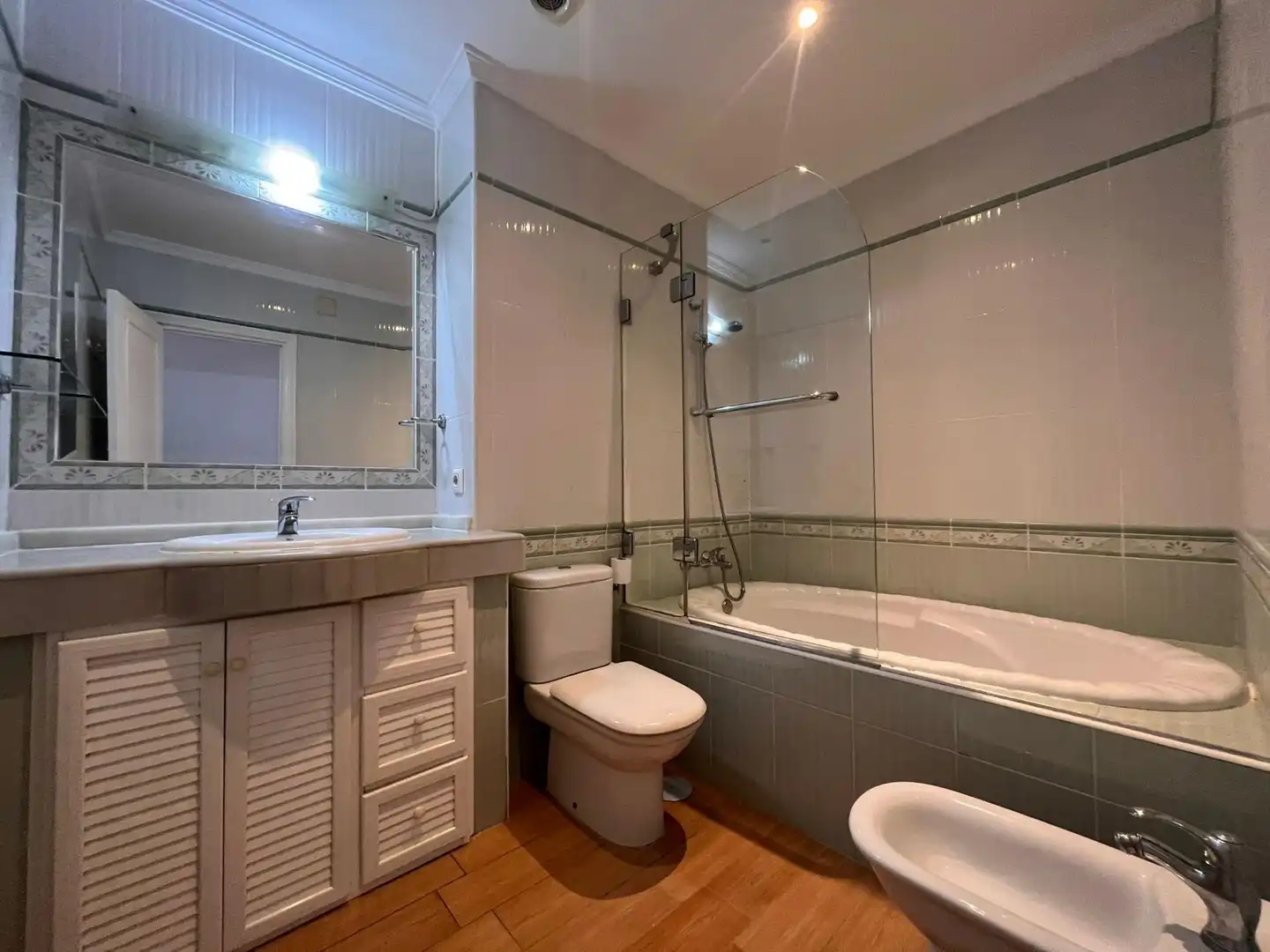Bathroom of Flat for rent in Jerez de la Frontera  with Air Conditioner and Balcony
